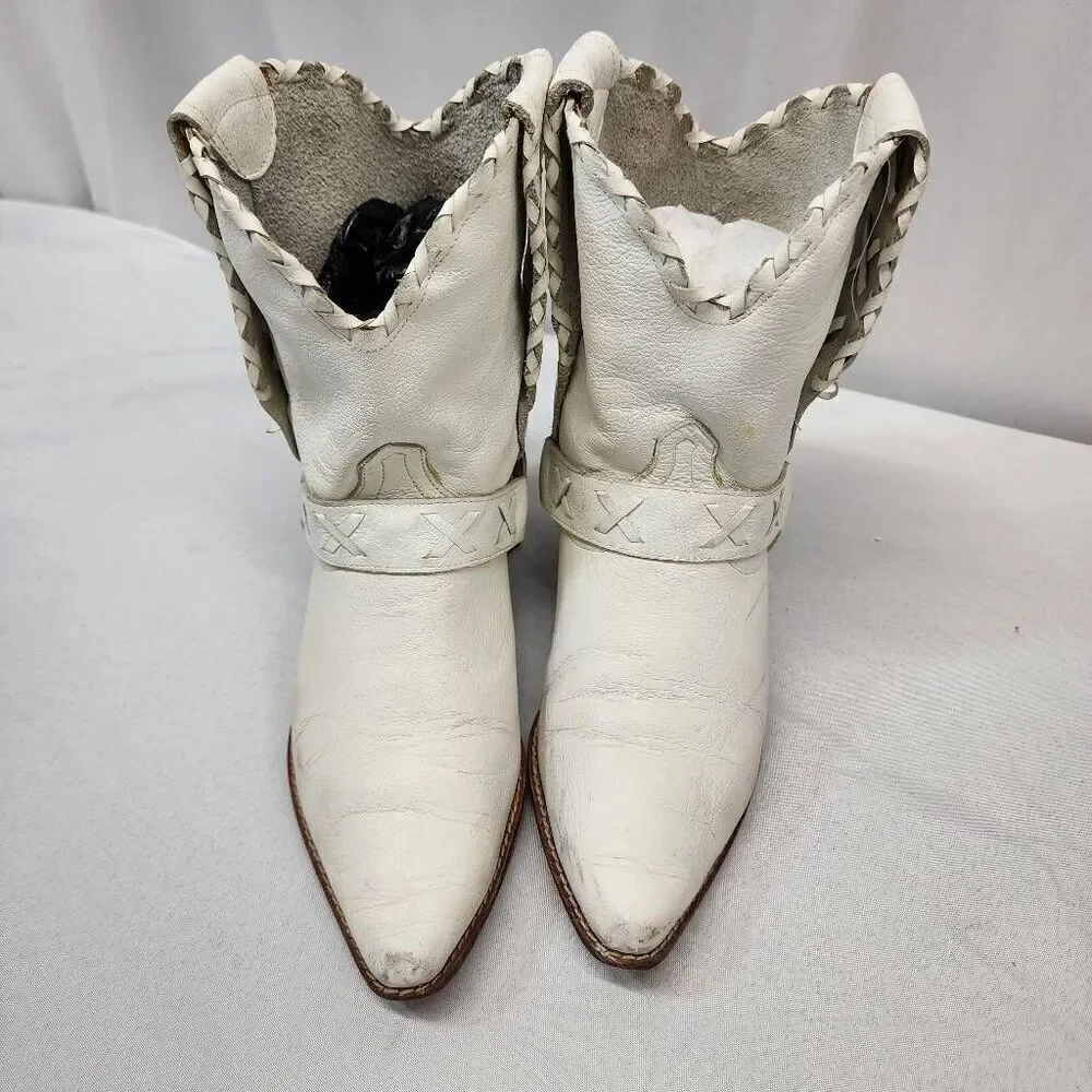 Women's 6 White Leather Braided Short Ankle Western Cowboy Boots Vintage